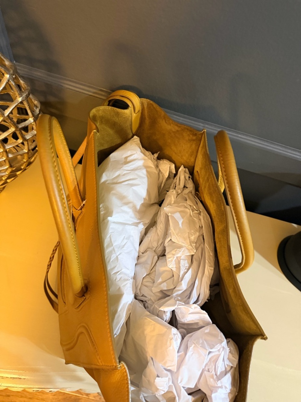 CELINE Phantom Luggage Tote – Mustard | Phoebe Philo Era - Picture 3 of 13